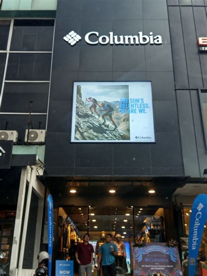 Columbia Returns To Outlet Store